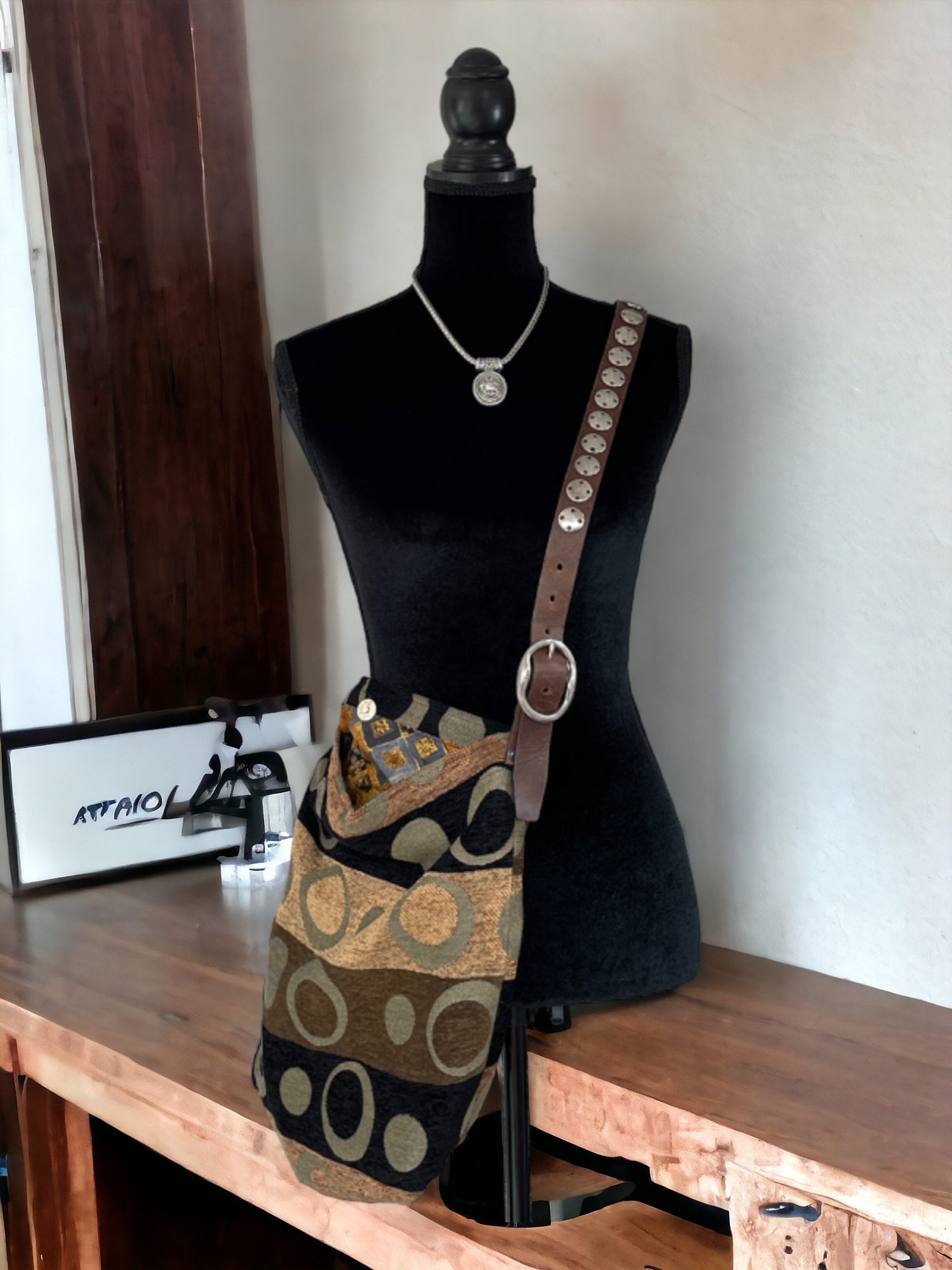 Purse - Gold/Brown/Black Geo Circles w/Silver & Leather Belt