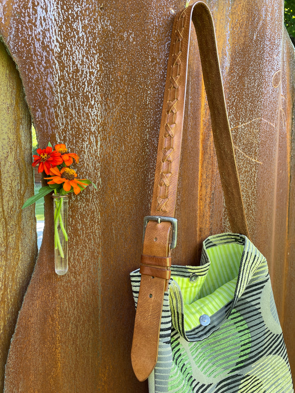 Purse - Gold/Green with Bright Green Lining