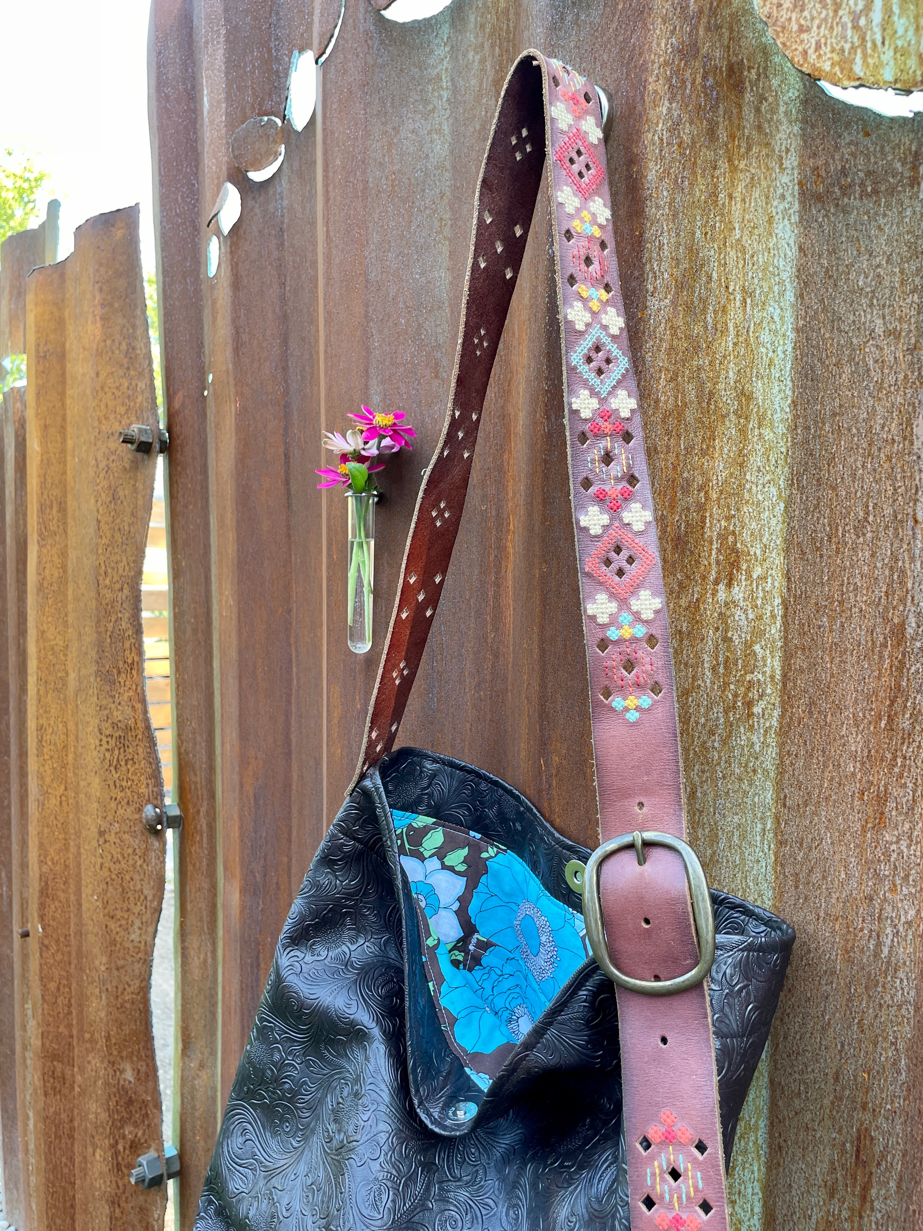 Purse - Chocolate Brown w/retro stitched Leather Strap